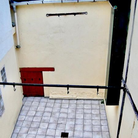 Family Home Sens Luaran gambar